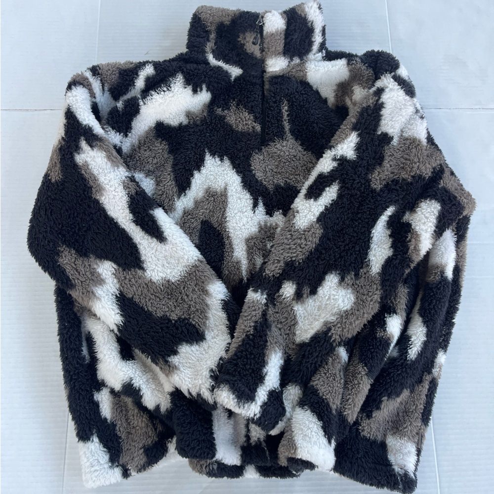 Eddie Bauer Faux Fur Abstract Quarter Zip Pullover